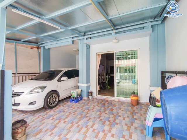 *****ทาวน์เฮ้าส์มือสองย่านนนทบุรี ม.พฤกษาวิลล์33 ปิ่นเกล้า-วงแหวน บนเนื้อที่ 17.4 ตร.ว. ฟังก์ชัน 3 ห้องนอน 2 ห้องน้ำ 1 ที่จอดรถ แถมฟรี! 3 เครื่องปรับอากาศ บ้านพร้อมอยู่ ราคาถูก  ใกล้รถไฟฟ้าสายสีม่วง "สถานีตลาดบางใหญ่" และทางด่วน "ศรีรัช"